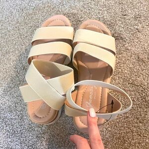 NWOT Platform Sandals